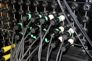 Why and How Properly Deflect Customer Phone Calls 6 Deflect Customer Phone Calls:
